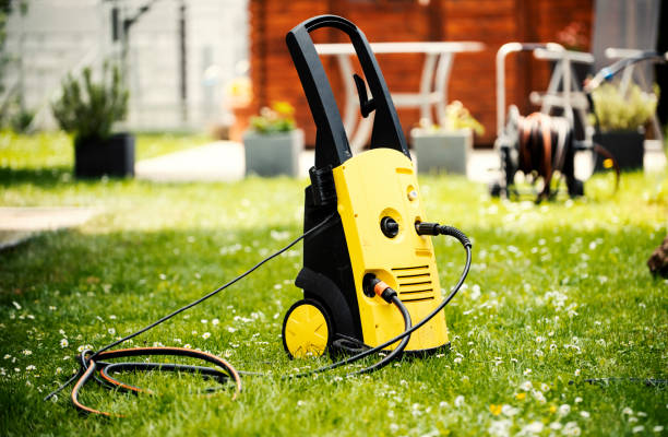 Best Animal Enclosure Cleaning  in Minnetrista, MN